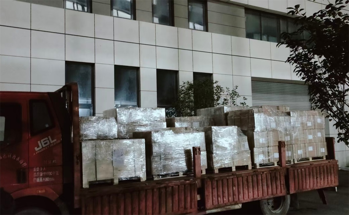 Andy Marine slutförde produktionen av marin hårdvara och levererade den till hamnen